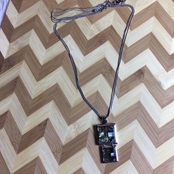 Lía Sophia Necklace   - Picture 4 of 9